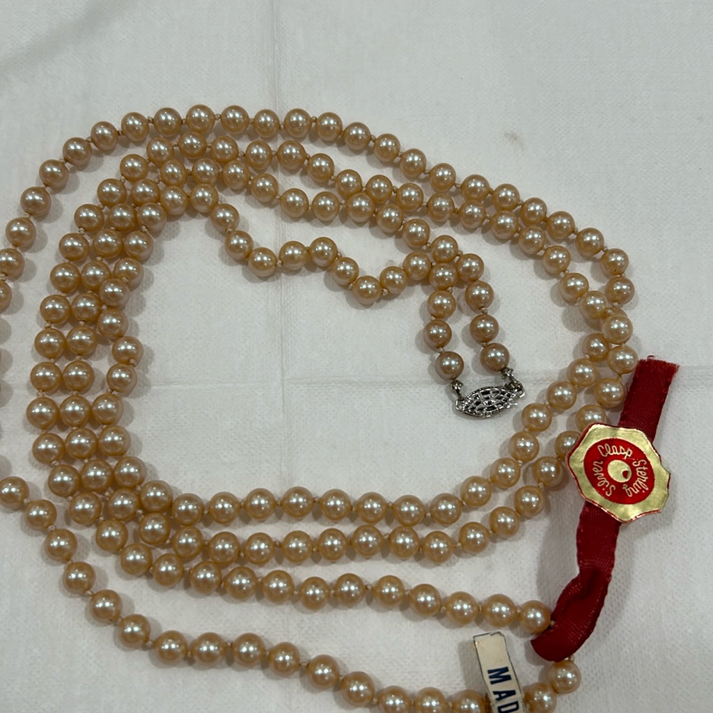 Exquisite Strand Of Vintage Japan Faux Pearls Hand Knotted Sterling Silver Clasp 56$